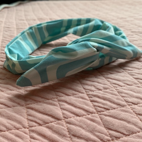 NEW - Handcrafted - Tie headband / Twist Bow - Light blue and aqua - Adult OZ - Picture 2 of 7